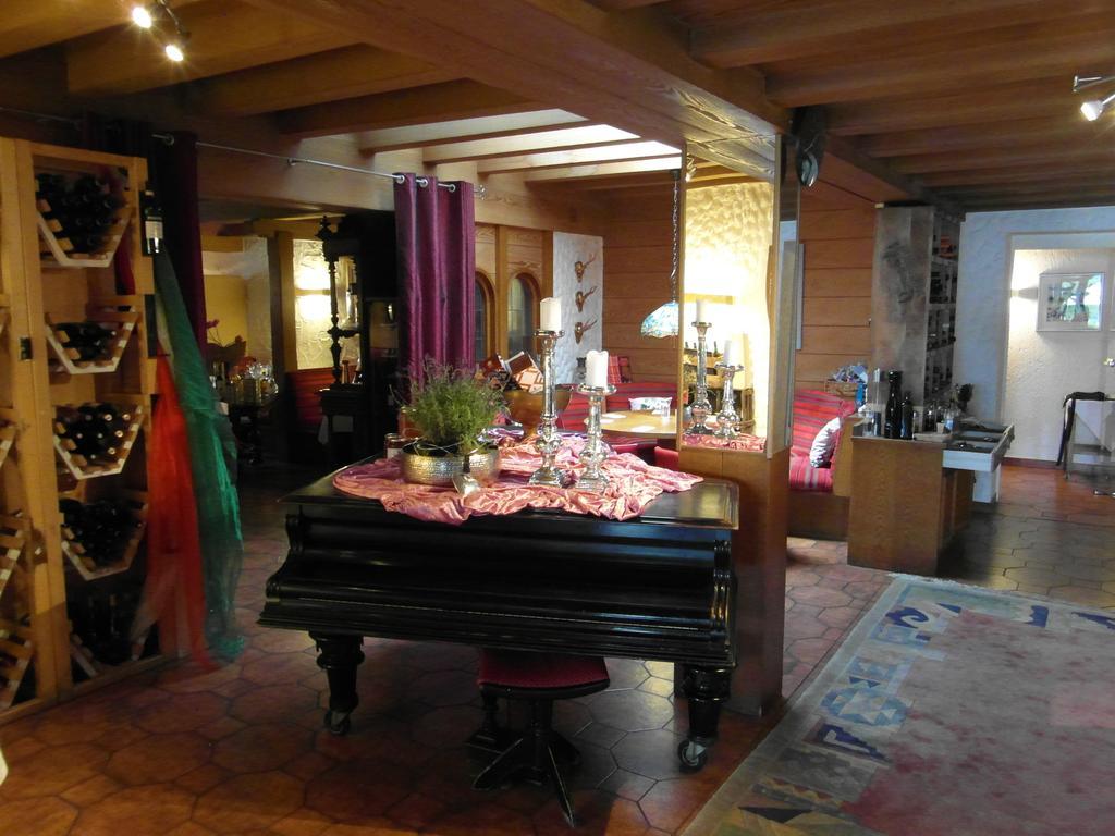 Hotel Castello Bianco Wadern Esterno foto